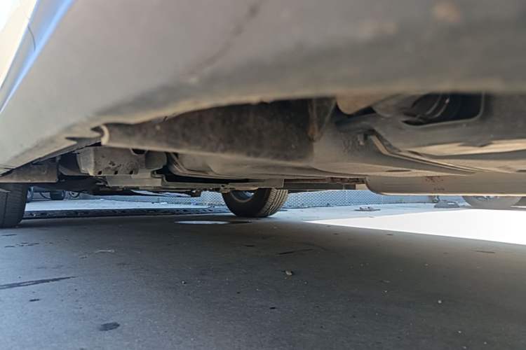 Used Toyota RAV4 2015 2.0L CVT Two-Wheel Drive Fashion Edition Left Side Sill