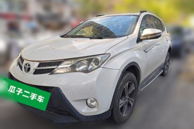 Used Toyota RAV4 2015 2.0L CVT Two-Wheel Drive Fashion Edition