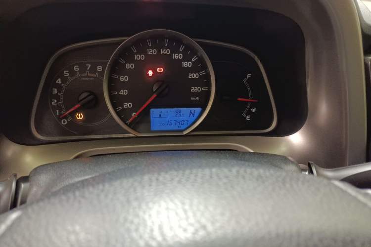 Used Toyota RAV4 2015 2.0L CVT Two-Wheel Drive Fashion Edition Odometer Close Up