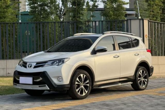 Used Toyota RAV4 2015 2.5L Automatic 4x4 Elite Edition
