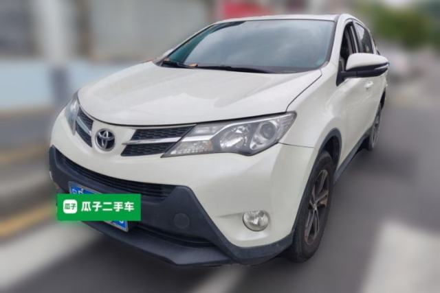 Used Toyota RAV4 2015 2.0L CVT Two-Wheel Drive Fashion Edition