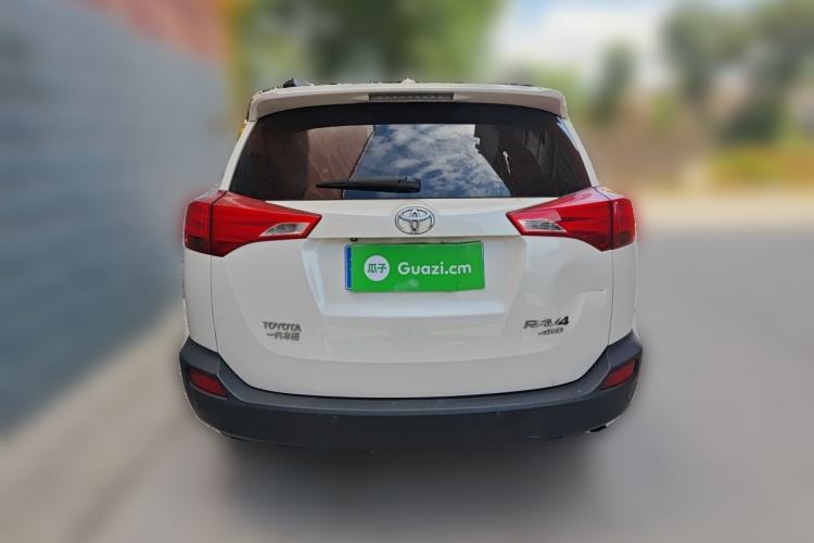 Used Toyota RAV4 2015 2.0L CVT Four-Wheel Drive New Edition Rear
