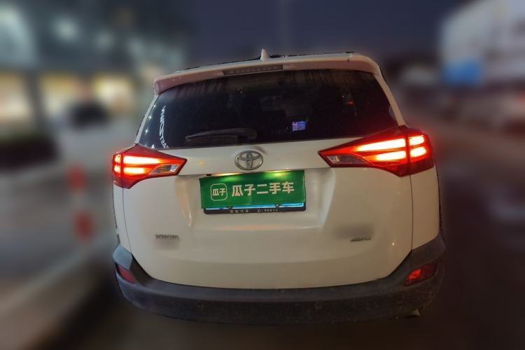 Used Toyota RAV4 2015 2.0L CVT Four-Wheel Drive New Edition Rear