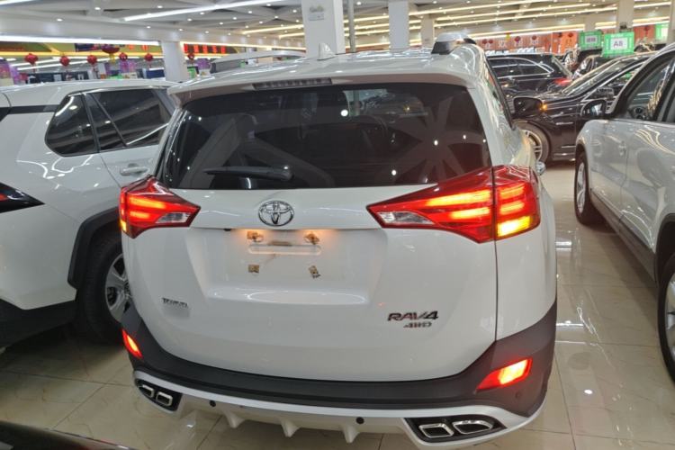 Used Toyota RAV4 2015 2.5L Automatic 4x4 Elite Edition Rear