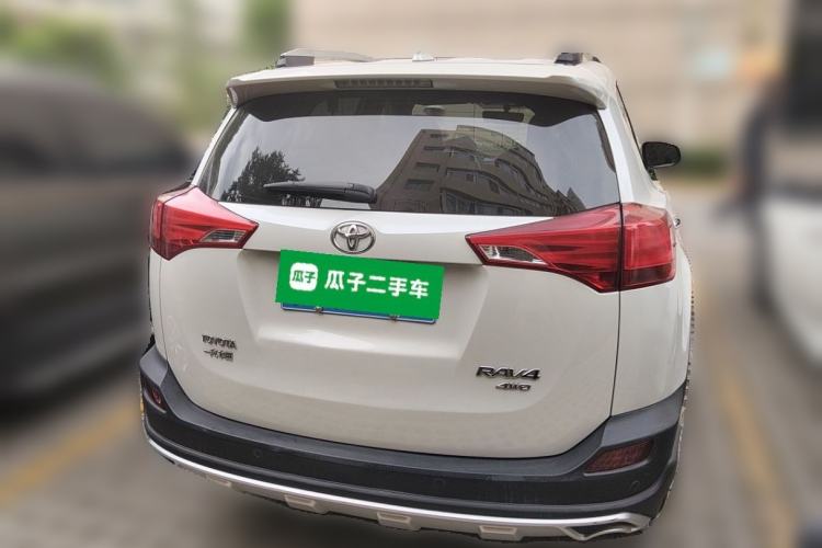 Used Toyota RAV4 2015 2.0L CVT Four-Wheel Drive New Edition Rear