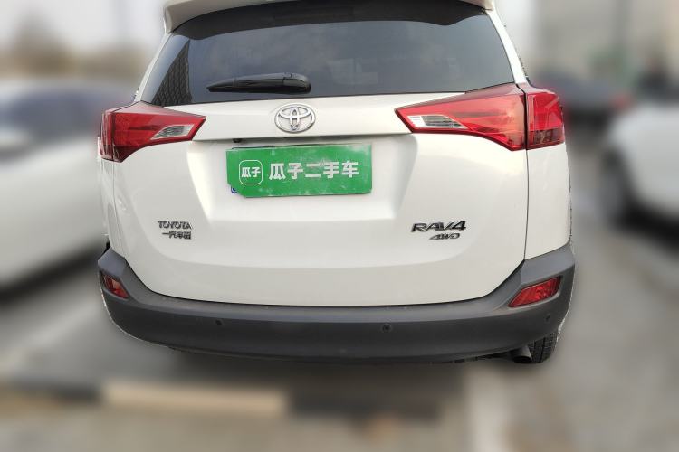 Used Toyota RAV4 2015 2.0L CVT Four-Wheel Drive New Edition Rear