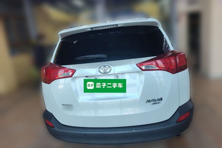 Used Toyota RAV4 2015 2.0L CVT Four-Wheel Drive New Edition Rear