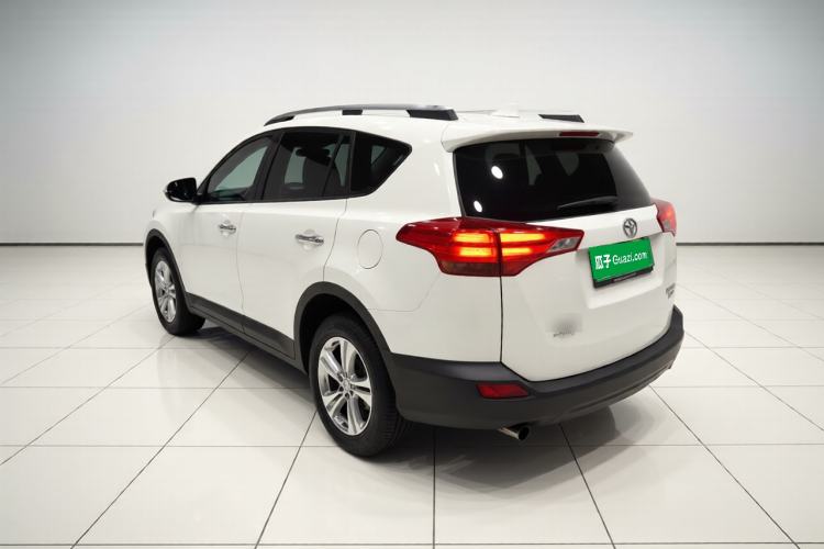 Used Toyota RAV4 2015 2.0L CVT Four-Wheel Drive New Edition Rear Left 45 Deg