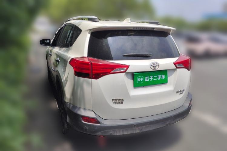 Used Toyota RAV4 2015 2.5L Automatic 4x4 Elite Edition Rear Left 45 Deg