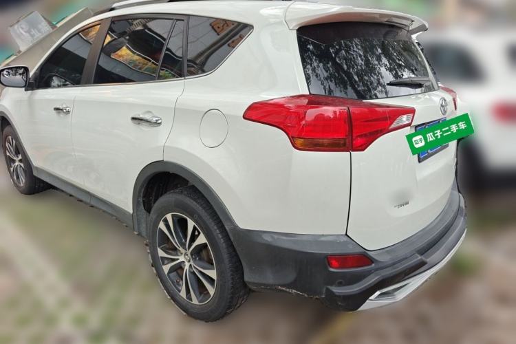 Used Toyota RAV4 2015 2.5L Automatic 4x4 Elite Edition Rear Left 45 Deg