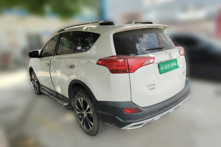 Used Toyota RAV4 2015 2.5L Automatic 4x4 Elite Edition Rear Left 45 Deg