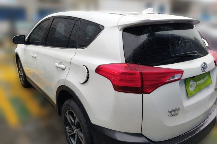 Used Toyota RAV4 2015 2.0L CVT Two-Wheel Drive Urban Edition Rear Left 45 Deg