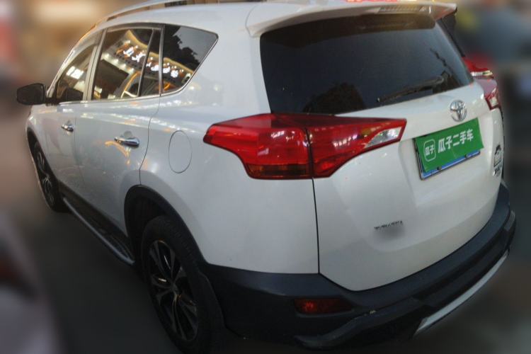Used Toyota RAV4 2015 2.5L Automatic 4x4 Elite Edition Rear Left 45 Deg