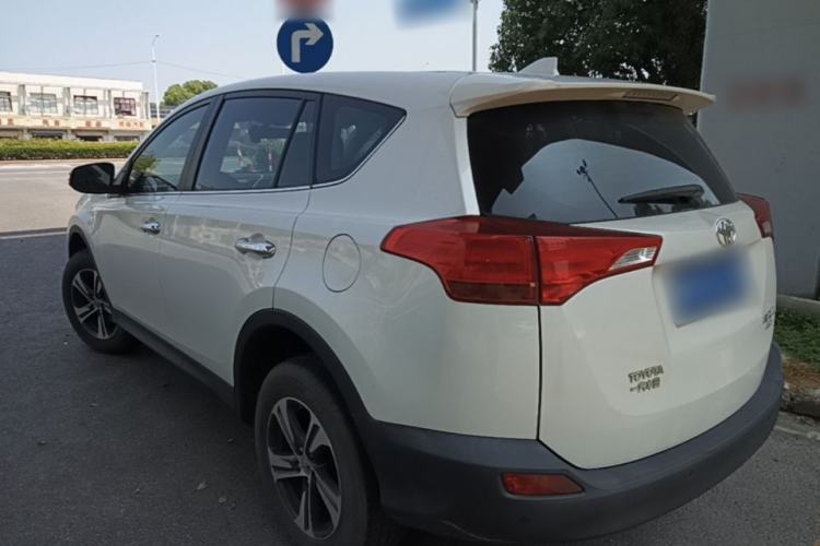 Used Toyota RAV4 2015 2.0L CVT Four-Wheel Drive New Edition Rear Left 45 Deg