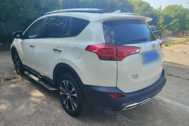 Used Toyota RAV4 2015 2.5L Automatic 4x4 Elite Edition Rear Left 45 Deg