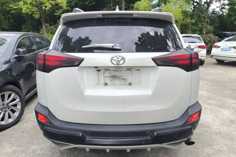 Used Toyota RAV4 2015 2.5L Automatic 4x4 Elite Edition Rear