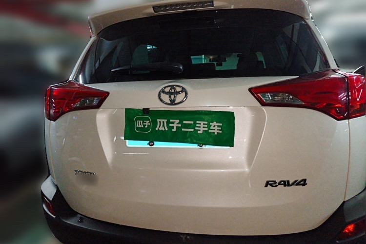 Used Toyota RAV4 2015 2.0L CVT Two-Wheel Drive Urban Edition Rear