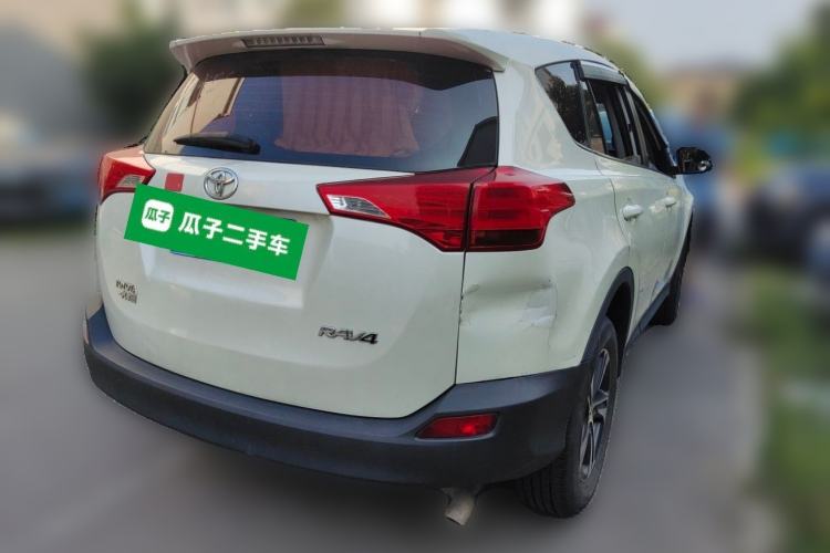Used Toyota RAV4 2015 2.0L CVT Two-Wheel Drive Urban Edition Rear Right 45 Deg