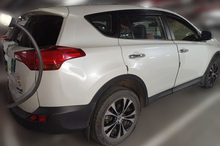Used Toyota RAV4 2015 2.5L Automatic 4x4 Elite Edition Rear Right 45 Deg