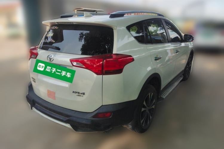 Used Toyota RAV4 2015 2.5L Automatic 4x4 Elite Edition Rear Right 45 Deg