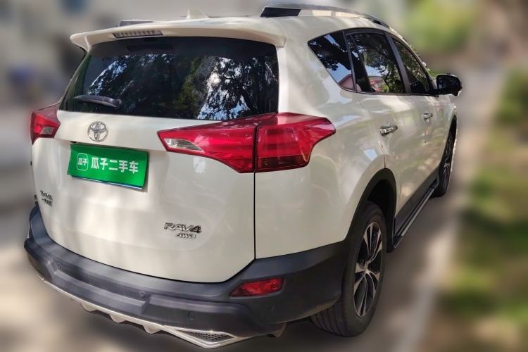 Used Toyota RAV4 2015 2.5L Automatic 4x4 Elite Edition Rear Right 45 Deg