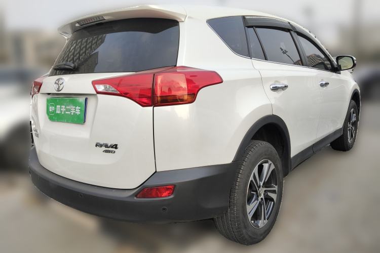 Used Toyota RAV4 2015 2.0L CVT Four-Wheel Drive New Edition Rear Right 45 Deg