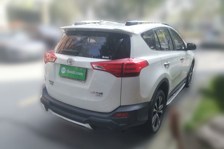 Used Toyota RAV4 2015 2.5L Automatic 4x4 Elite Edition Rear Right 45 Deg