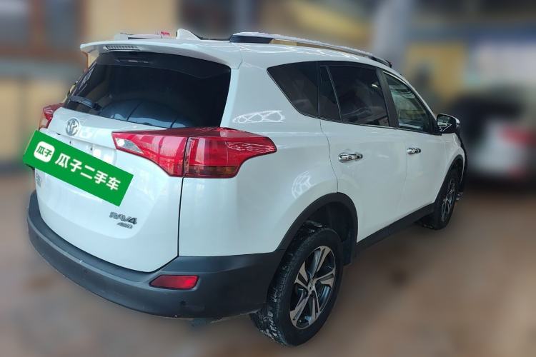 Used Toyota RAV4 2015 2.0L CVT Four-Wheel Drive New Edition Rear Right 45 Deg
