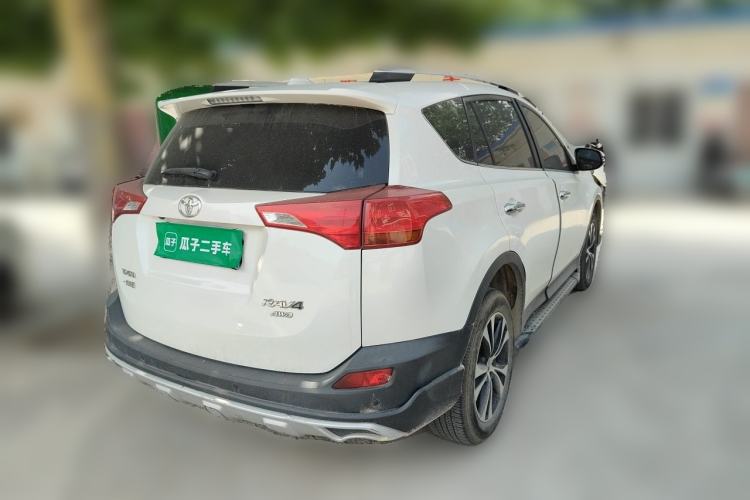 Used Toyota RAV4 2015 2.5L Automatic 4x4 Elite Edition Rear Right 45 Deg