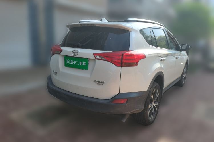 Used Toyota RAV4 2015 2.5L Automatic 4x4 Elite Edition Rear Right 45 Deg
