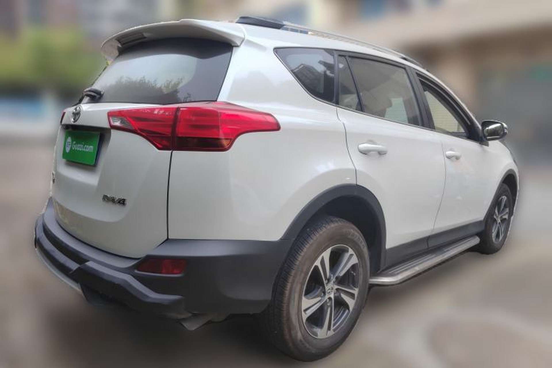 Used Toyota RAV4 2015 2.0L CVT Two-Wheel Drive Urban Edition Rear Right 45 Deg