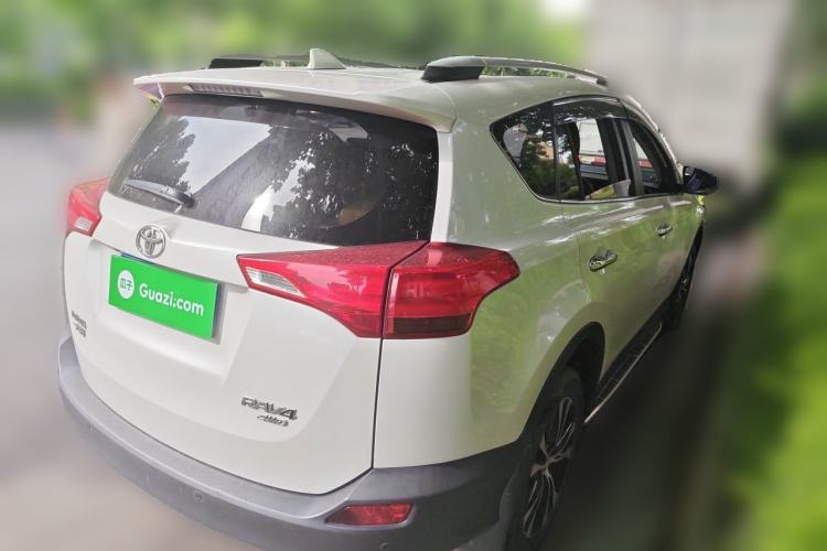 Used Toyota RAV4 2015 2.5L Automatic 4x4 Elite Edition Rear Right 45 Deg
