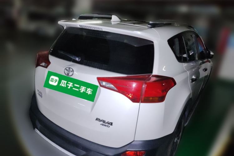 Used Toyota RAV4 2015 2.5L Automatic 4x4 Elite Edition Rear Right 45 Deg