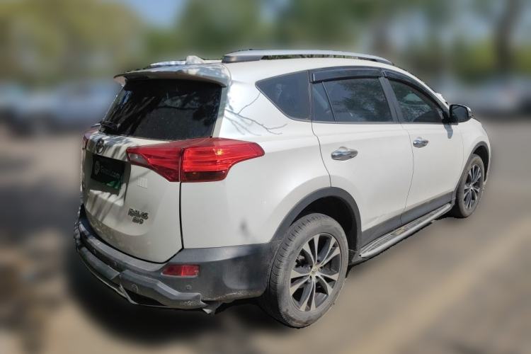 Used Toyota RAV4 2015 2.5L Automatic 4x4 Elite Edition Rear Right 45 Deg