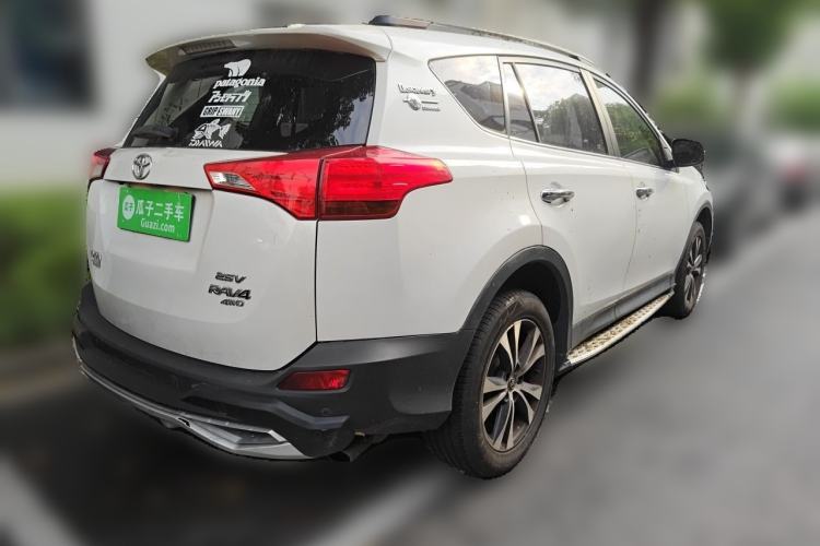 Used Toyota RAV4 2015 2.5L Automatic 4x4 Elite Edition Rear Right 45 Deg