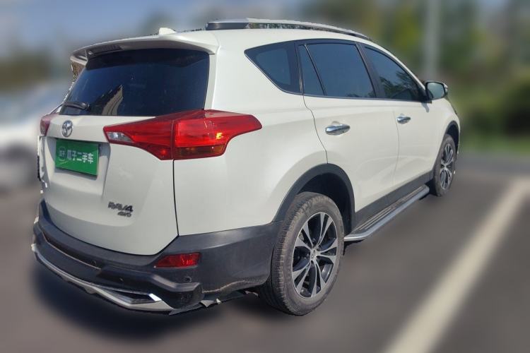 Used Toyota RAV4 2015 2.5L Automatic 4x4 Elite Edition Rear Right 45 Deg