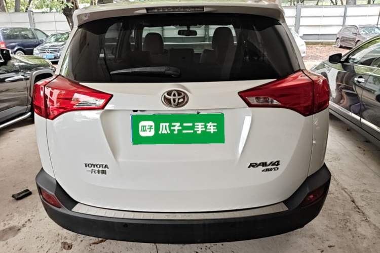 Used Toyota RAV4 2015 2.5L Automatic 4x4 Elite Edition Rear