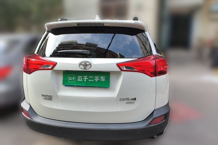 Used Toyota RAV4 2015 2.0L CVT Four-Wheel Drive New Edition Rear