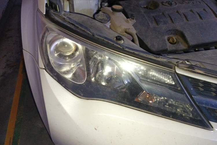 Used Toyota RAV4 2015 2.0L CVT Two-Wheel Drive Fashion Edition Right Front Headlight