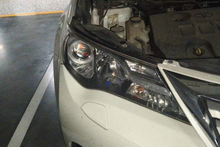 Used Toyota RAV4 2015 2.0L CVT Four-Wheel Drive New Edition Right Front Headlight