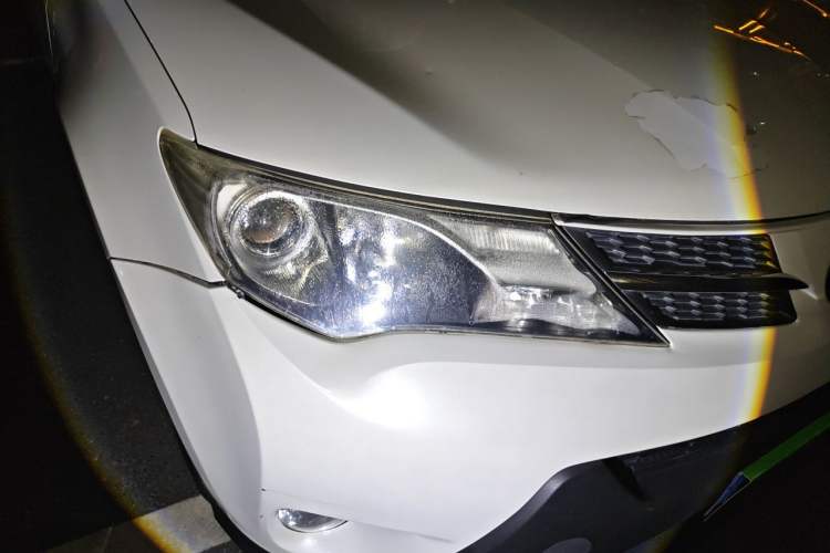 Used Toyota RAV4 2015 2.0L CVT Two-Wheel Drive Fashion Edition Right Front Headlight