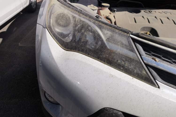 Used Toyota RAV4 2015 2.0L CVT Two-Wheel Drive Fashion Edition Right Front Headlight