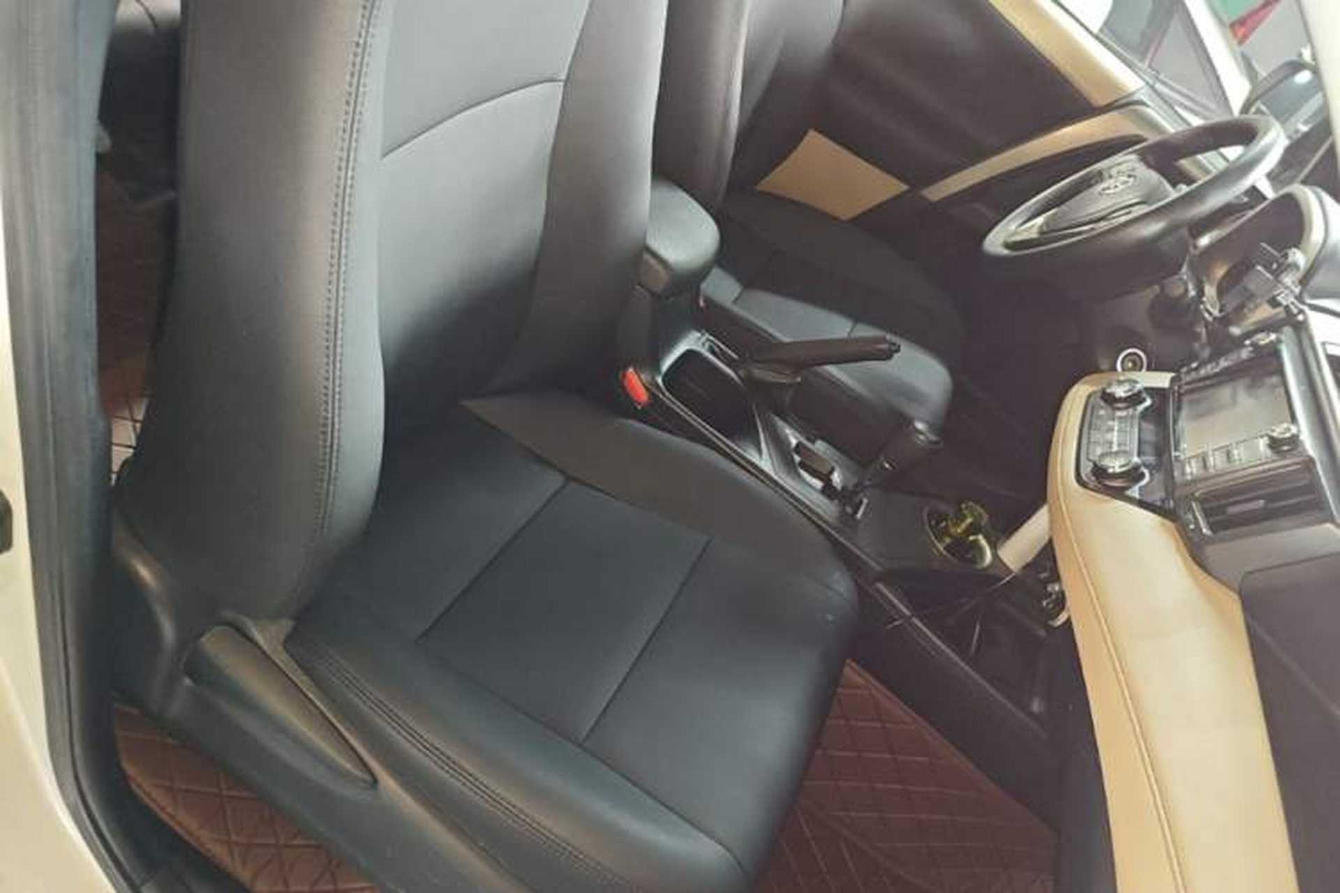 Used Toyota RAV4 2015 2.0L CVT Two-Wheel Drive Fashion Edition Right Front Seat
