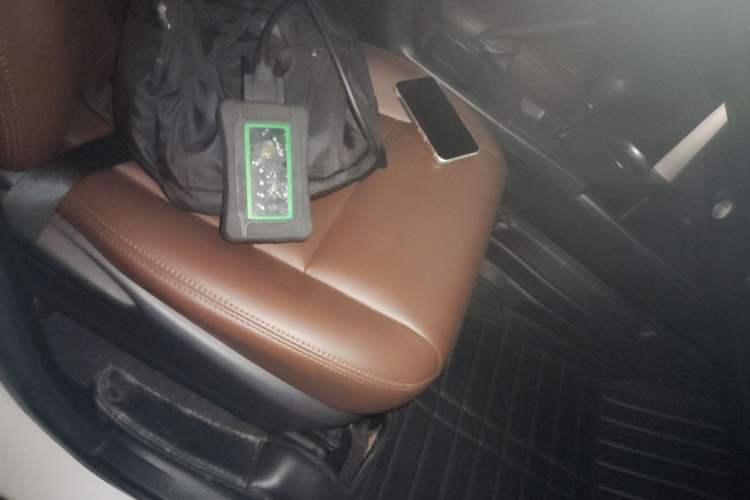 Used Toyota RAV4 2015 2.0L CVT Two-Wheel Drive Fashion Edition Right Front Seat