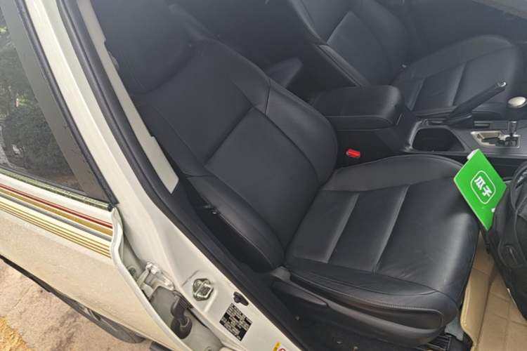Used Toyota RAV4 2015 2.0L CVT Four-Wheel Drive New Edition Right Front Seat