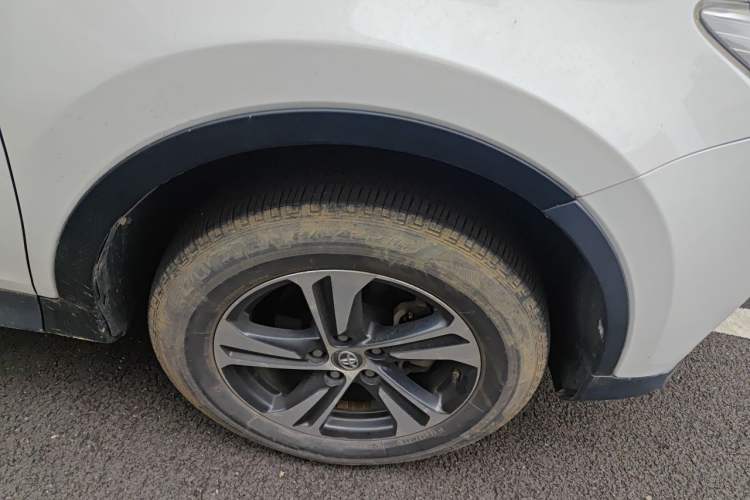 Used Toyota RAV4 2015 2.0L CVT Four-Wheel Drive New Edition Right Front Wheel Hub