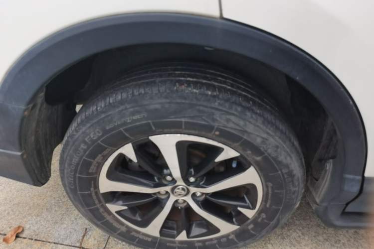Used Toyota RAV4 2015 2.0L CVT Two-Wheel Drive Fashion Edition Right Rear Wheel Hub