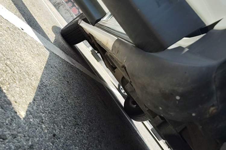 Used Toyota RAV4 2015 2.0L CVT Two-Wheel Drive Fashion Edition Right Side Sill