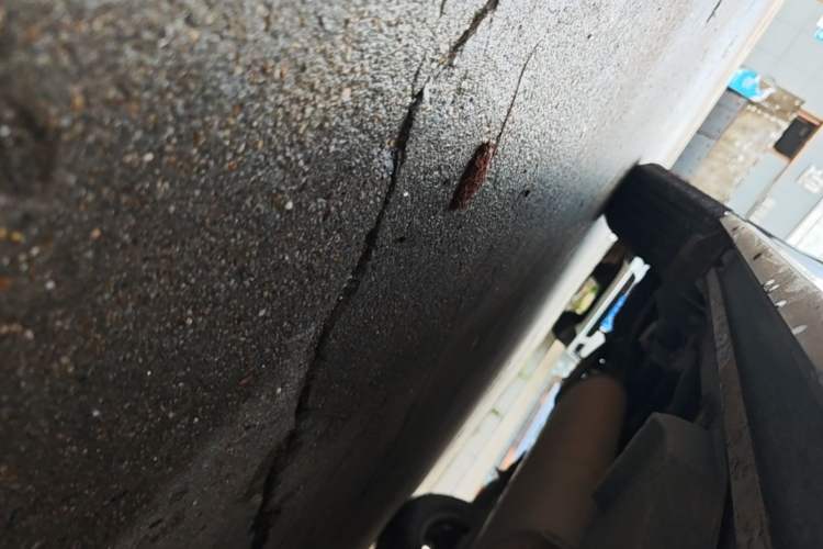 Used Toyota RAV4 2015 2.0L CVT Two-Wheel Drive Fashion Edition Right Side Sill