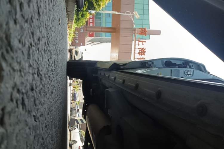 Used Toyota RAV4 2015 2.0L CVT Four-Wheel Drive New Edition Right Side Sill